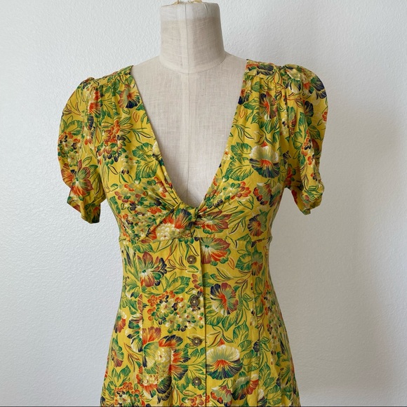 UO Bettie Twist-Front Mini Dress - Picture 6 of 8